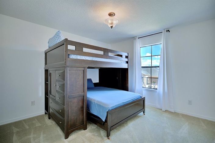 Image No.36-4 Bed Property for sale