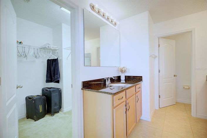 Image No.41-4 Bed Property for sale