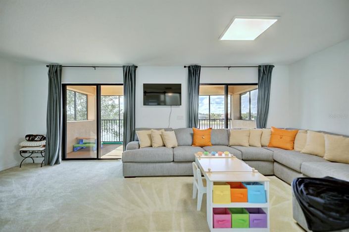 Image No.44-4 Bed Property for sale