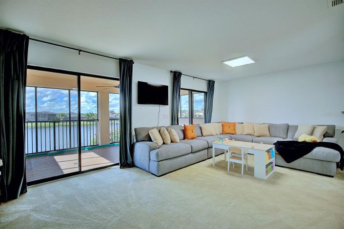 Image No.45-4 Bed Property for sale