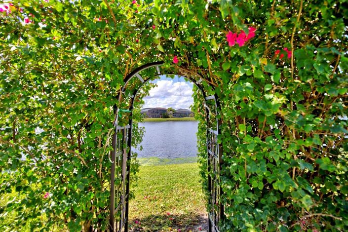 Image No.53-4 Bed Property for sale