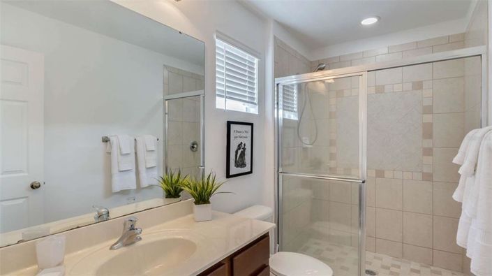 Image No.11-6 Bed Property for sale