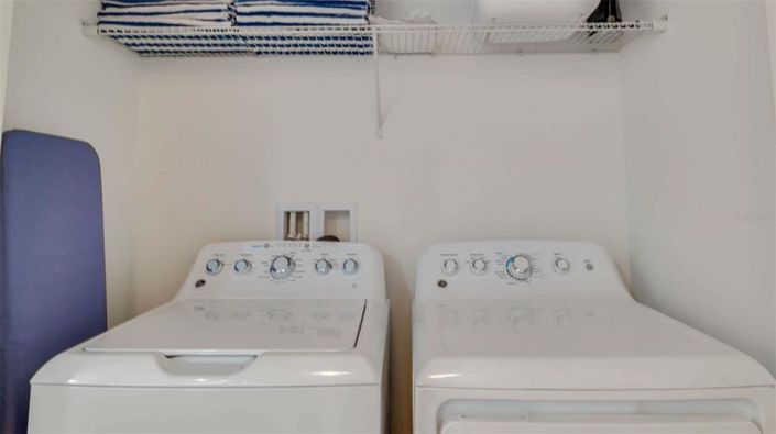 Image No.16-6 Bed Property for sale