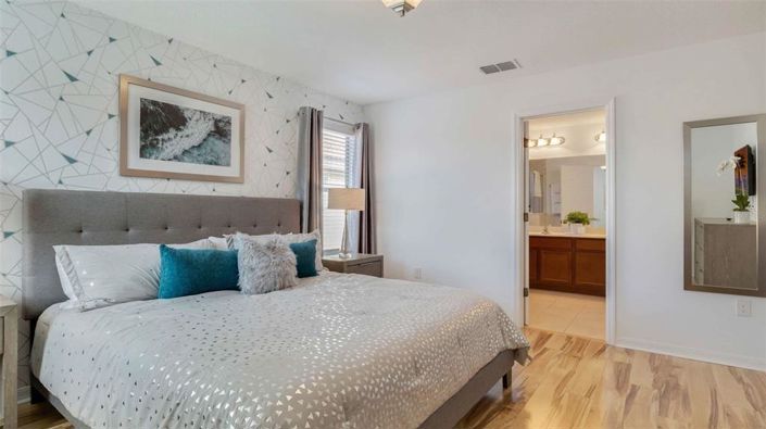 Image No.5-6 Bed Property for sale