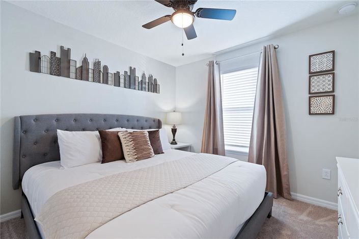 Image No.18-5 Bed Townhouse for sale