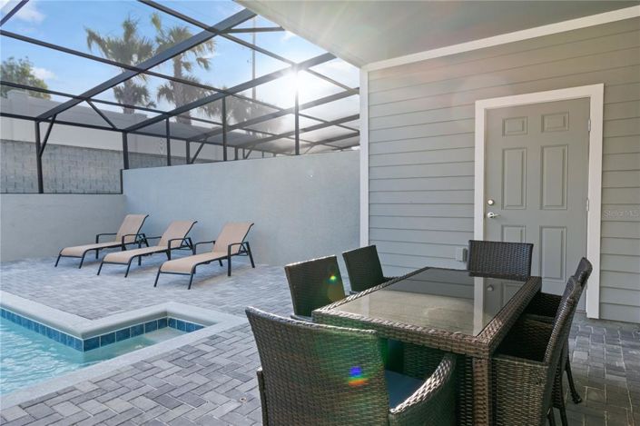 Image No.29-5 Bed Townhouse for sale