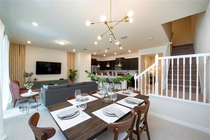 Image No.16-5 Bed Townhouse for sale