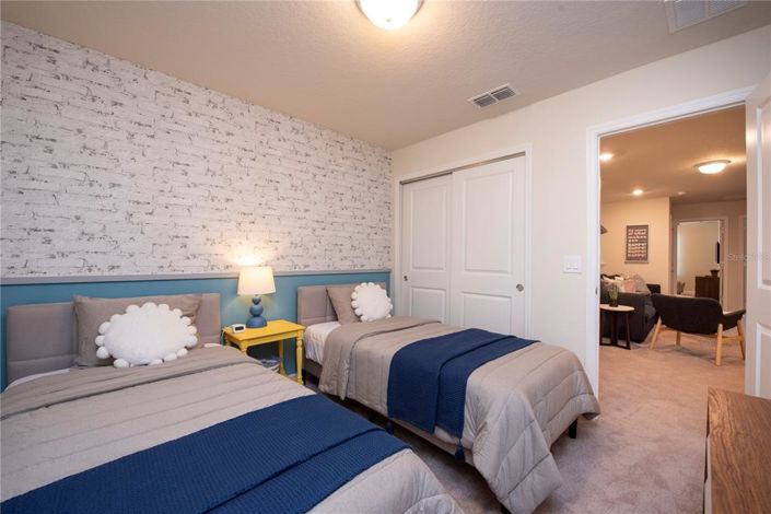 Image No.35-5 Bed Townhouse for sale