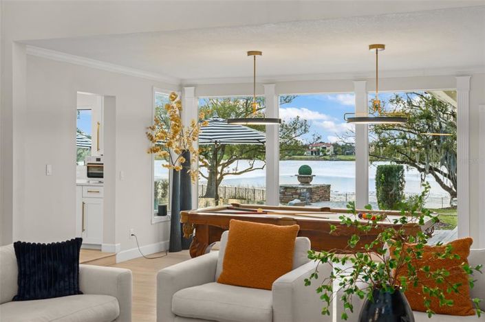 Image No.22-6 Bed Property for sale