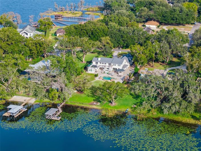 Image No.4-6 Bed Property for sale