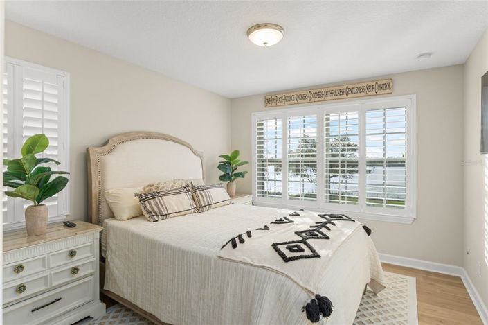 Image No.49-6 Bed Property for sale