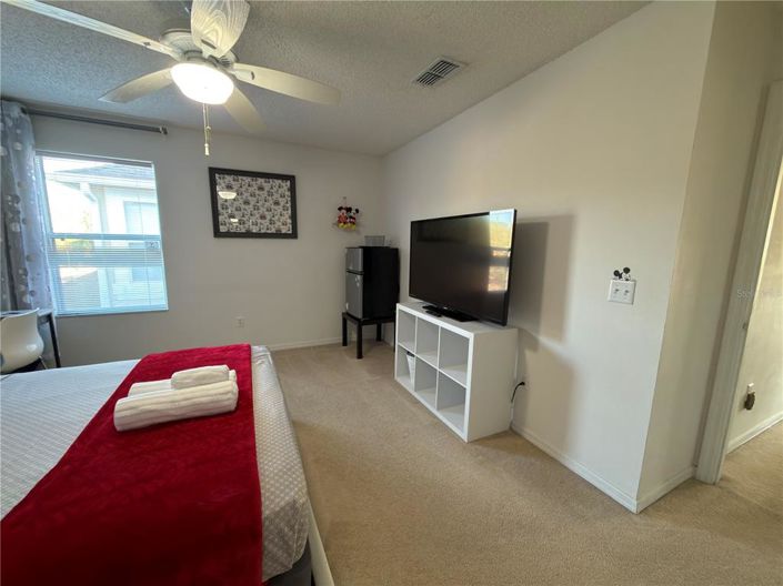 Image No.25-6 Bed Property for sale