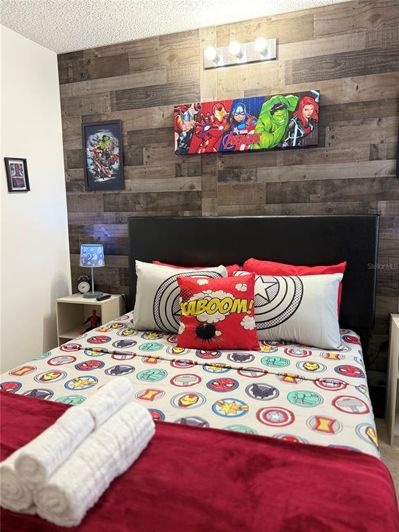 Image No.50-6 Bed Property for sale