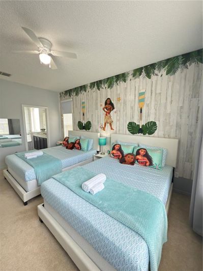 Image No.52-6 Bed Property for sale