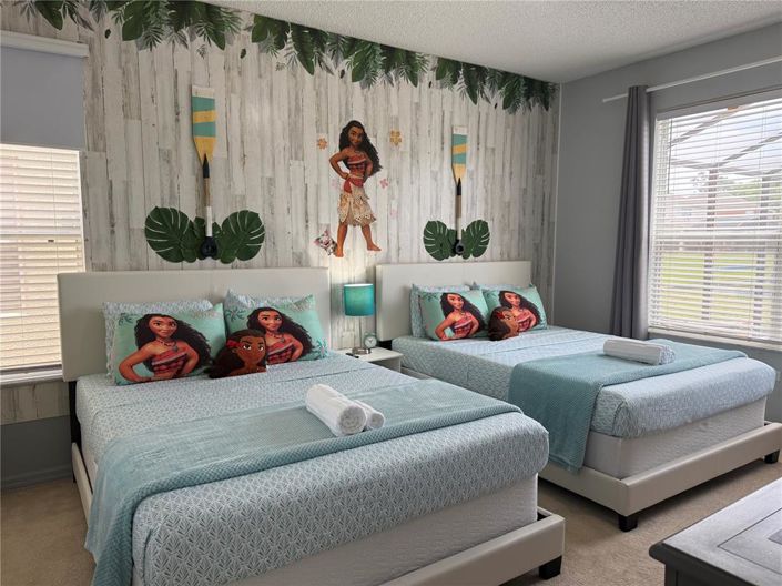 Image No.57-6 Bed Property for sale