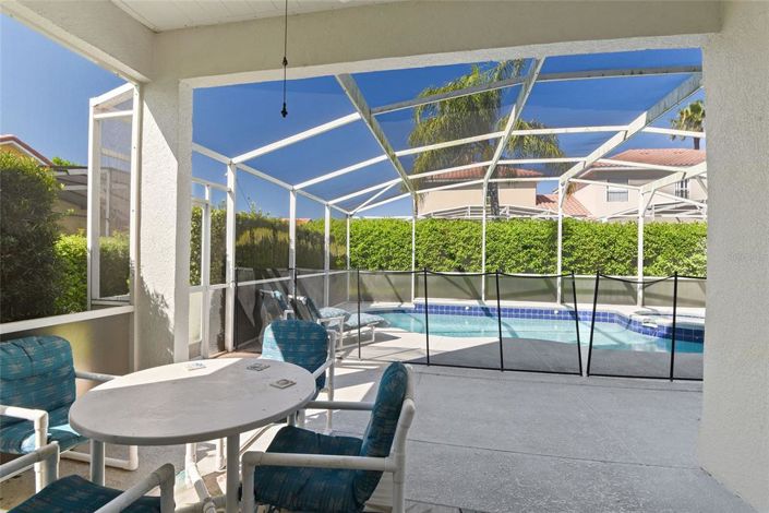 Image No.26-5 Bed Townhouse for sale