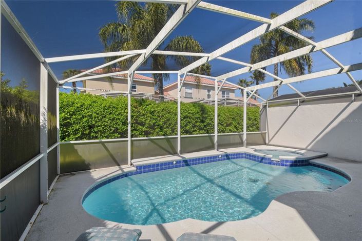 Image No.28-5 Bed Townhouse for sale