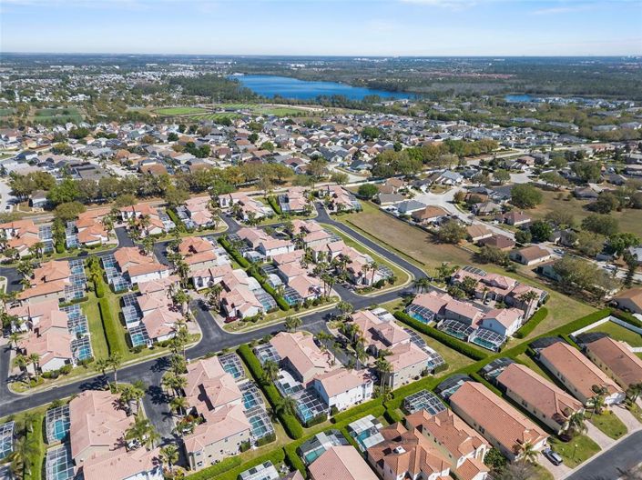 Image No.32-5 Bed Townhouse for sale