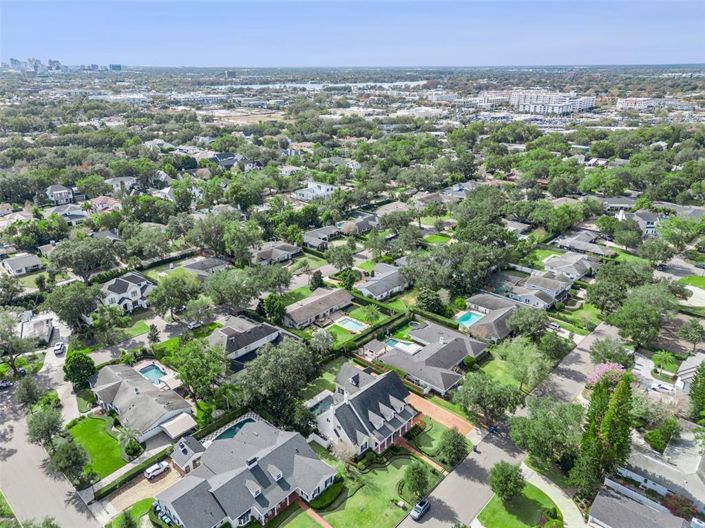 Image No.58-5 Bed Property for sale