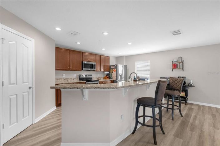 Image No.5-4 Bed Property for sale