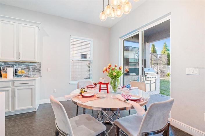 Image No.15-5 Bed Property for sale