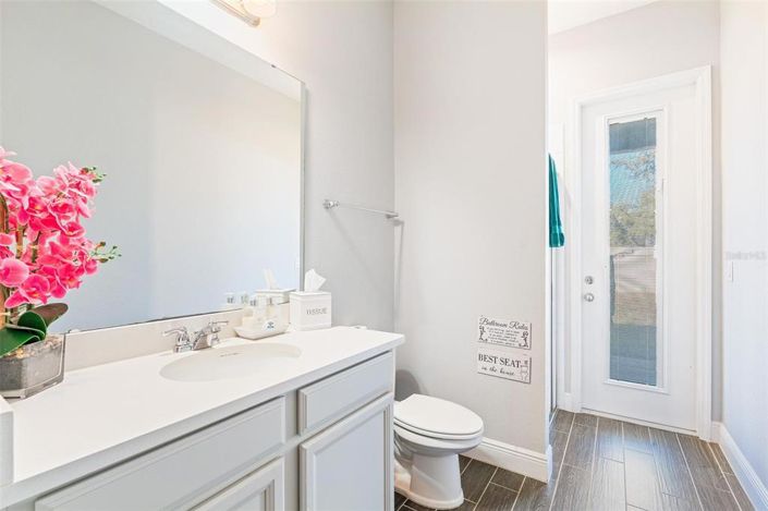 Image No.26-5 Bed Property for sale