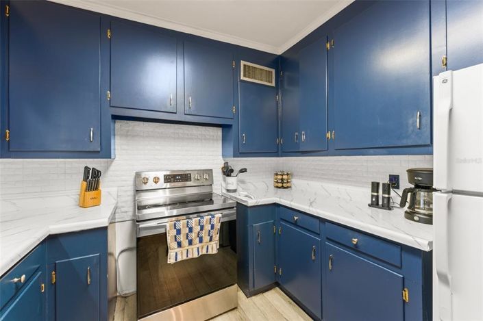 Image No.13-4 Bed Property for sale