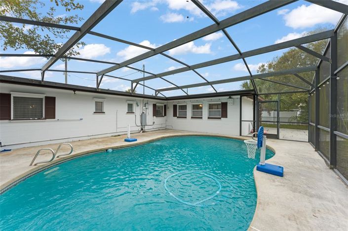 Image No.41-4 Bed Property for sale