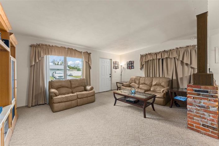 Image No.5-4 Bed Property for sale