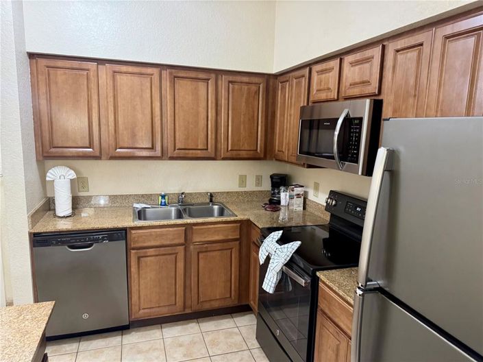 Image No.12-3 Bed Property for sale