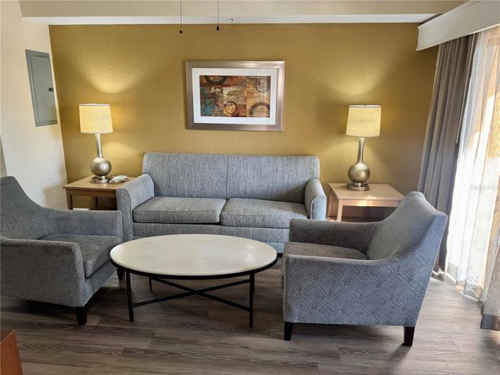 Image No.17-3 Bed Property for sale