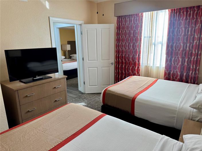 Image No.28-3 Bed Property for sale