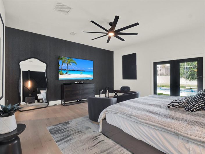 Image No.20-5 Bed Property for sale