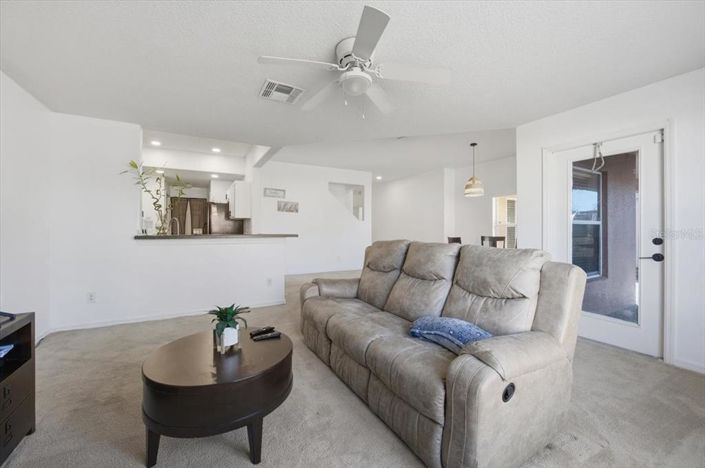 Image No.15-4 Bed Property for sale