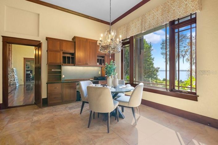 Image No.26-4 Bed Property for sale