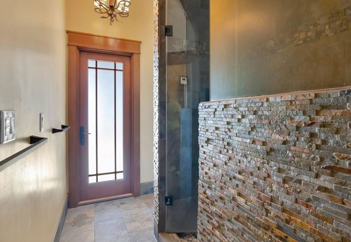 Image No.46-4 Bed Property for sale