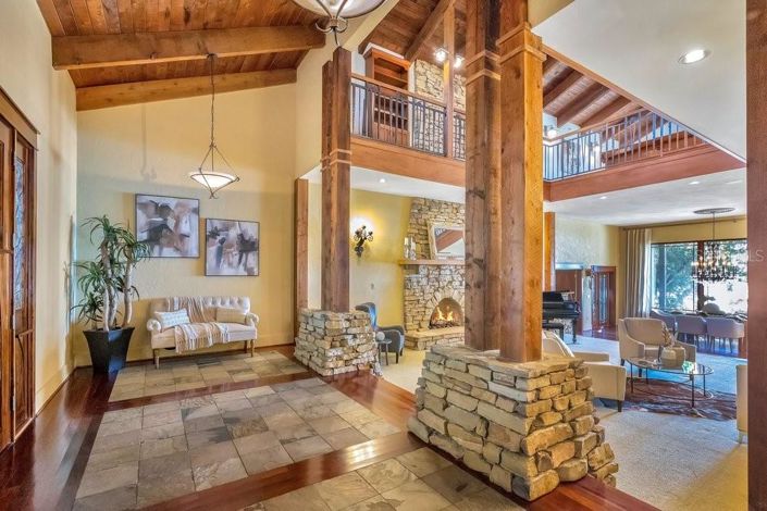 Image No.6-4 Bed Property for sale