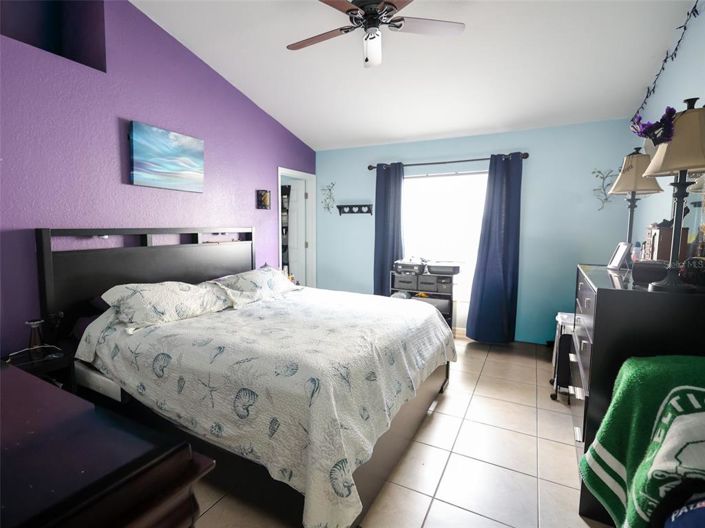 Image No.19-4 Bed Property for sale