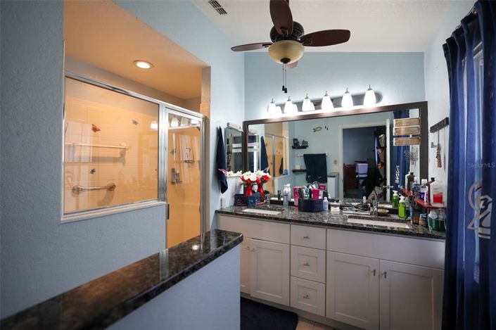 Image No.21-4 Bed Property for sale