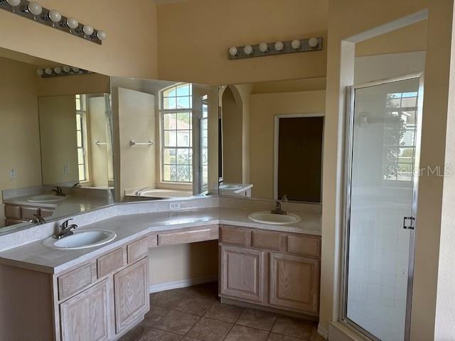 Image No.12-4 Bed Property for sale