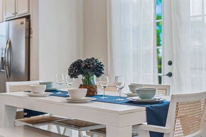 Image No.21-6 Bed Property for sale