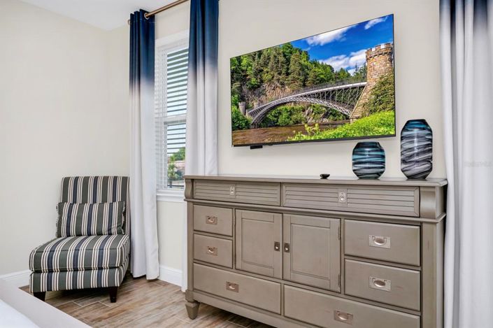 Image No.15-4 Bed Townhouse for sale