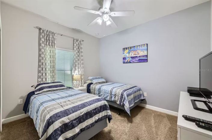 Image No.13-5 Bed Townhouse for sale