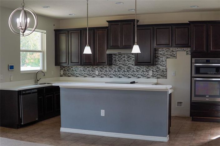 Image No.6-5 Bed Property for sale