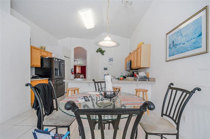 Image No.8-Propriété de 4 chambres à vendre à Kissimmee