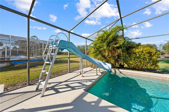 Image No.19-5 Bed Property for sale