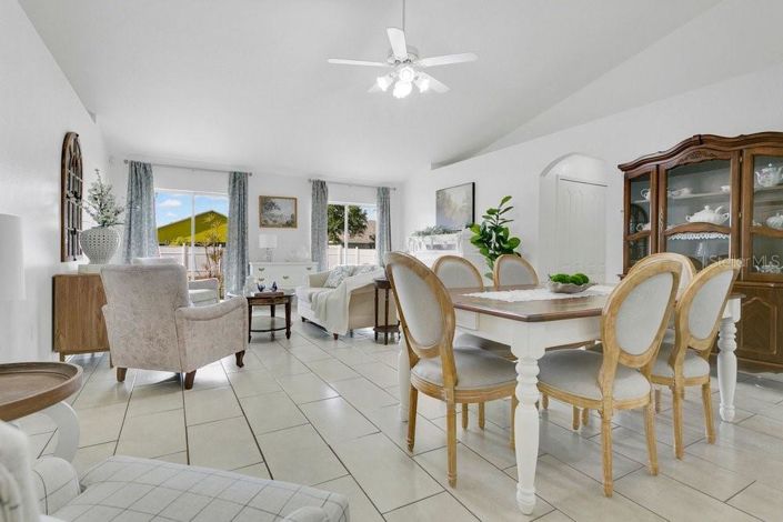 Image No.12-Propriété de 4 chambres à vendre à Haines City