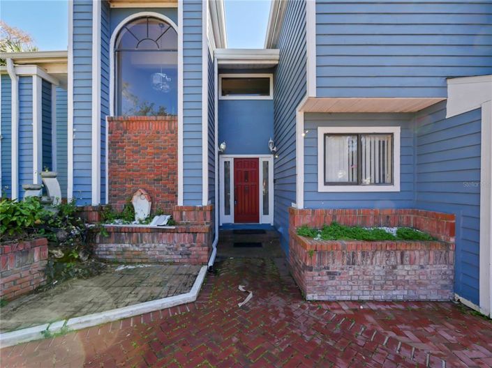 Image No.4-4 Bed Property for sale