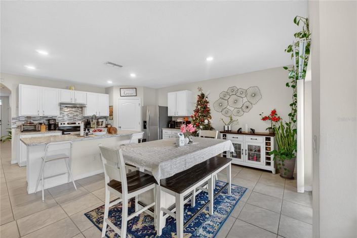 Image No.18-4 Bed Property for sale