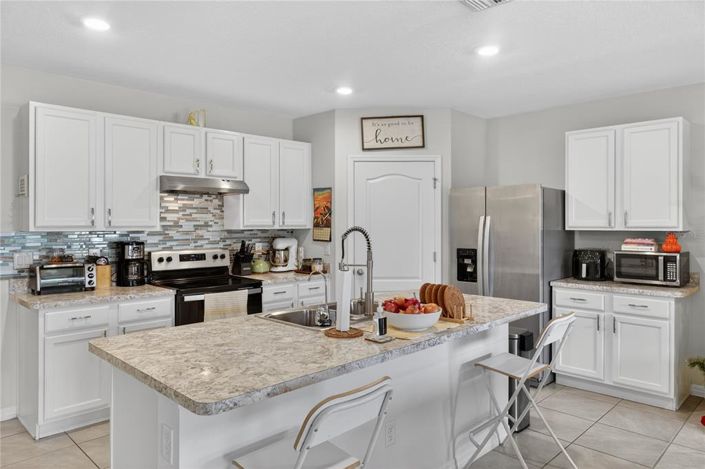 Image No.9-4 Bed Property for sale